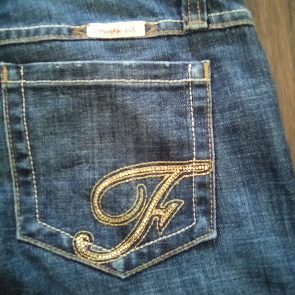 Rhinestone iron script Frankie B. Low-rise Jeans, long.